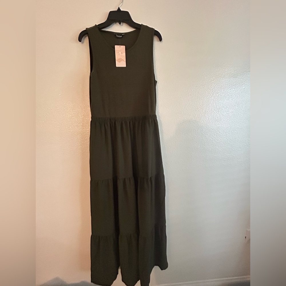 Sleeveless Green Dress